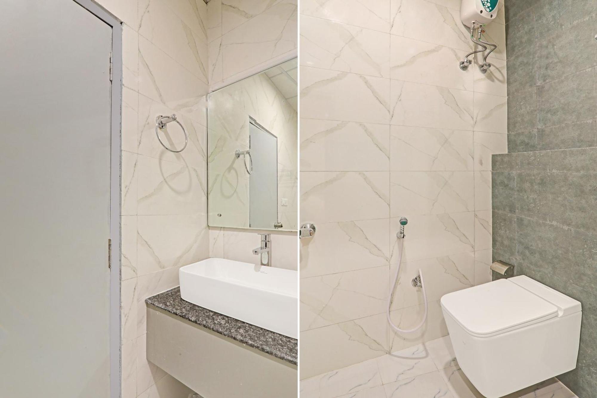 Super Townhouse Hotel Impact Chinhat ภายนอก รูปภาพ